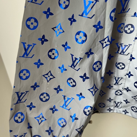 Reflective Windbreaker - Large - Picture 8 of 11